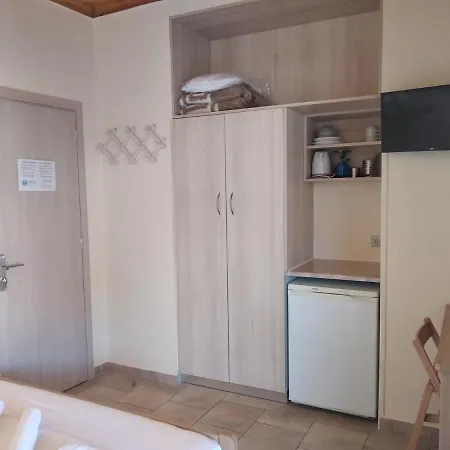 בית הארחה Gogo's - γωγώ & נידרי