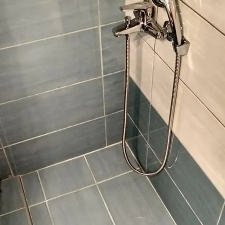 Gogo's - γωγώ & בית הארחה 4*