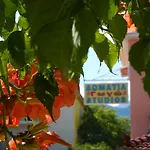 Πανσιόν Gogo's - γωγώ Rooms&studios Νυδρί