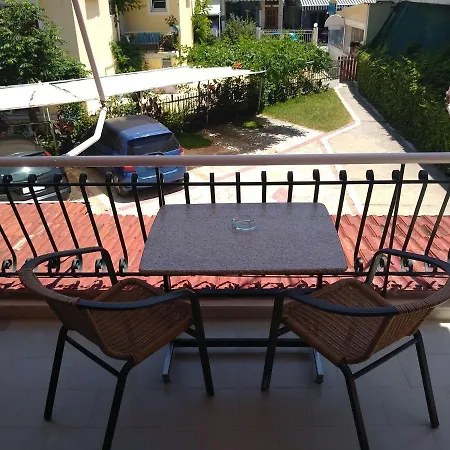 Gogo's - γωγώ & Konukevi