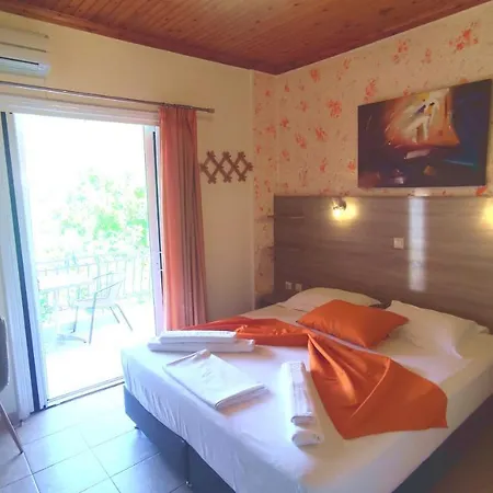 Gogo's - γωγώ & Guest house