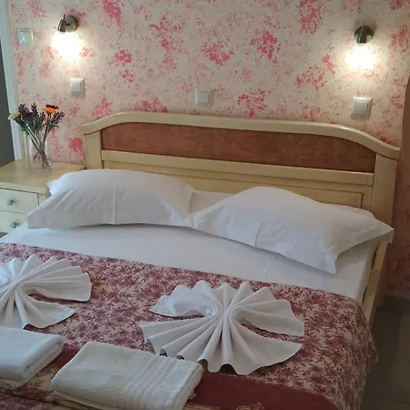 Gogo's - γωγώ & Konukevi