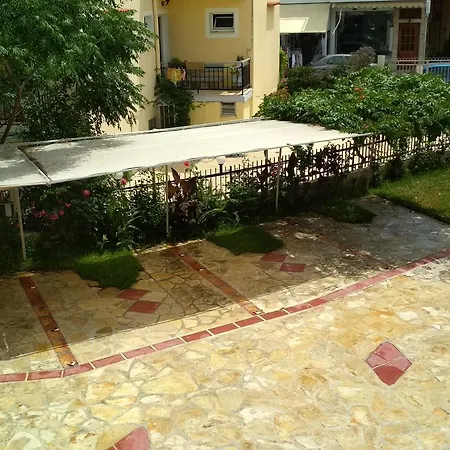 Konukevi Gogo's - γωγώ & Nydri (Lefkada)