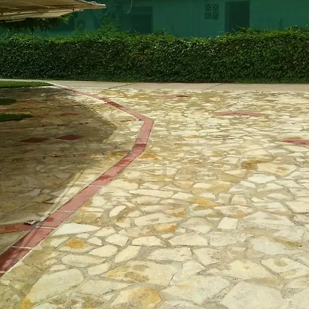 Gogo's - γωγώ & 4*